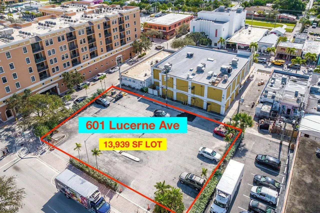 for sale at 601 Lucerne Avenue, FL 33460