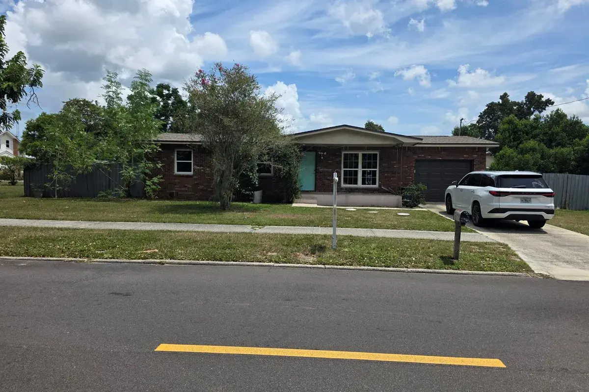 215 S Florida Avenue, FL 33825