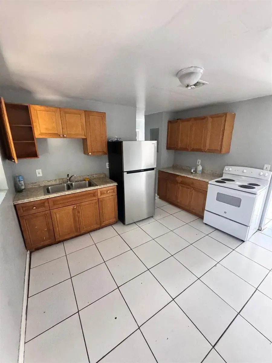 1132 NW 5TH Court # 1, Fort Lauderdale FL 33311