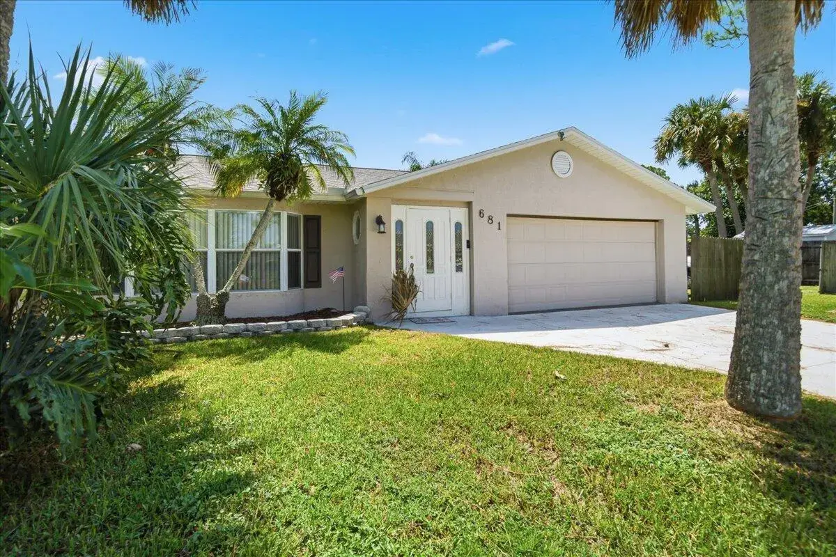 3 bedroom 2 bath Residential for sale at 681 LAYPORT Drive, Sebastian FL 32958