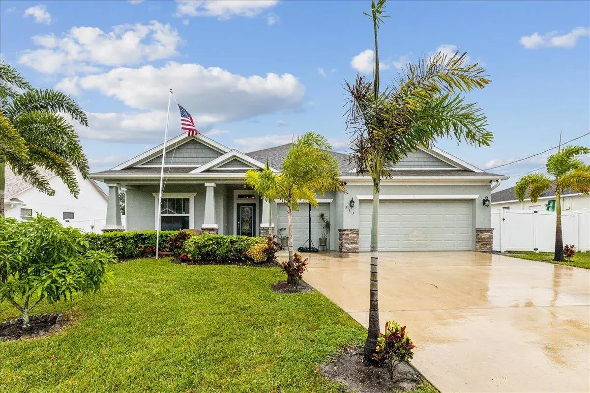 343 SE FISK Road, Port St. Lucie FL 34984