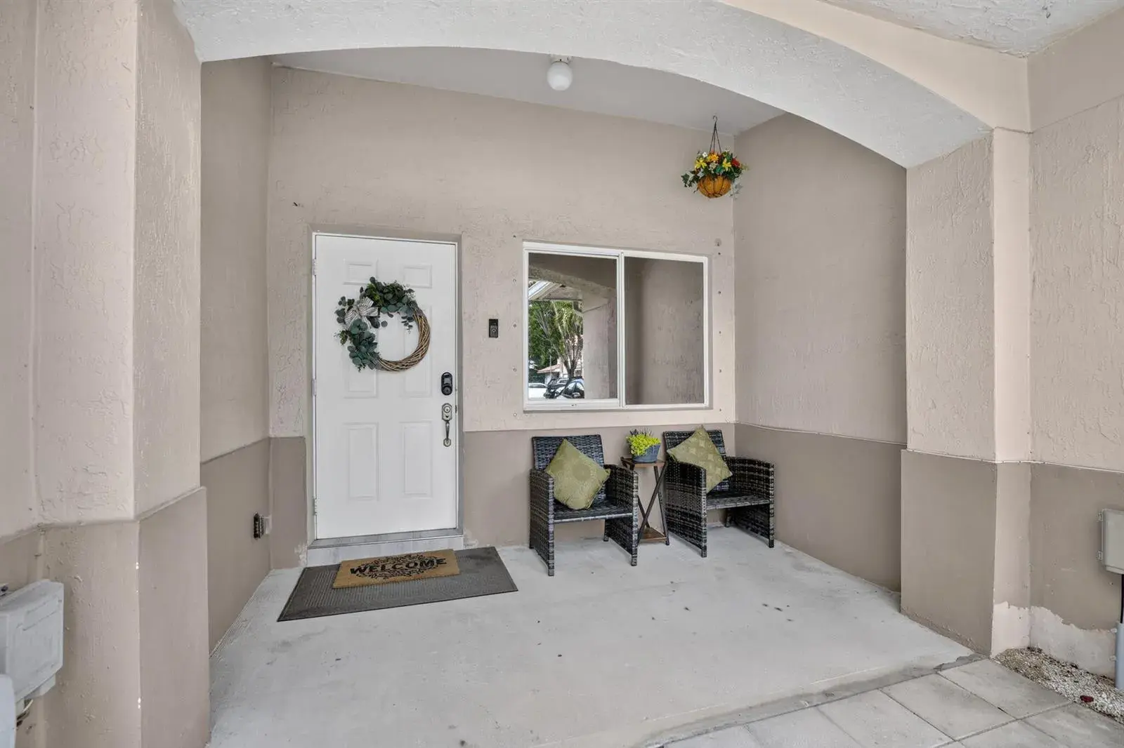 4950 PALM GARDEN Lane, Davie FL 33314