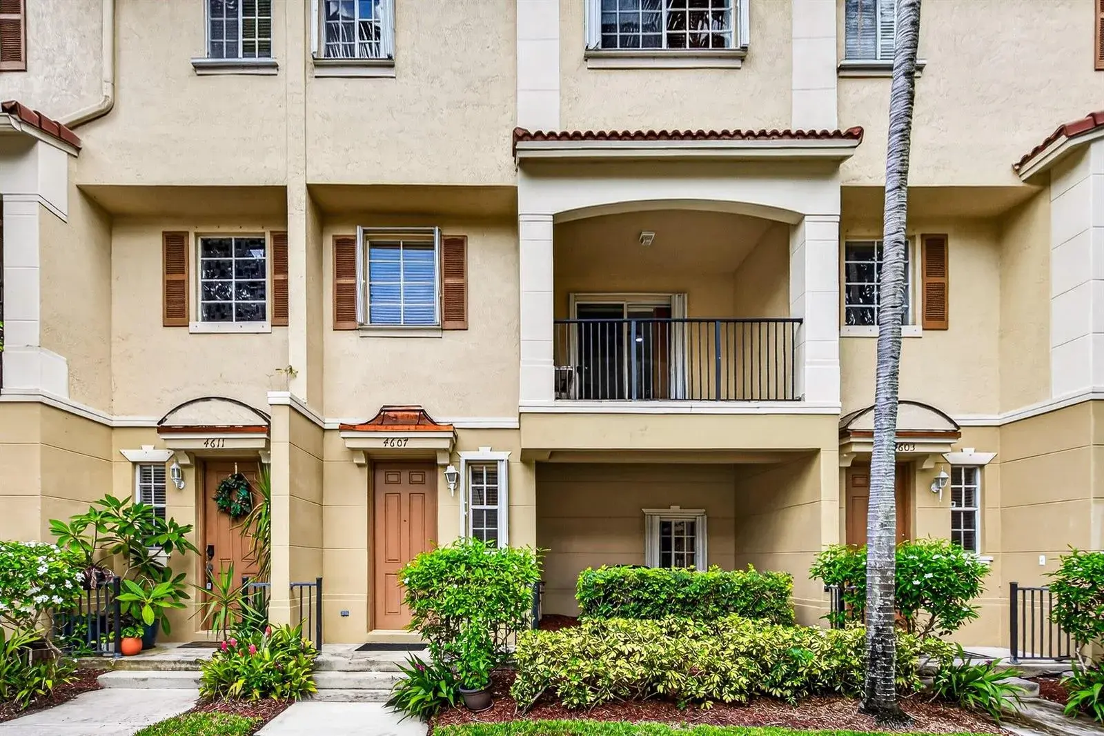 3 bedroom 2 bath Residential for sale at 4607 Danson Way, Delray Beach FL 33445