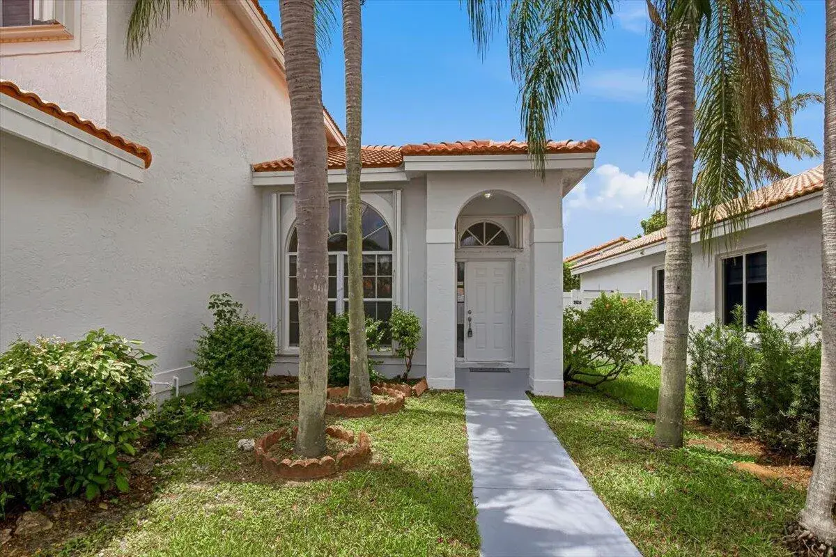 1378 SW 180TH Avenue, Pembroke Pines FL 33029