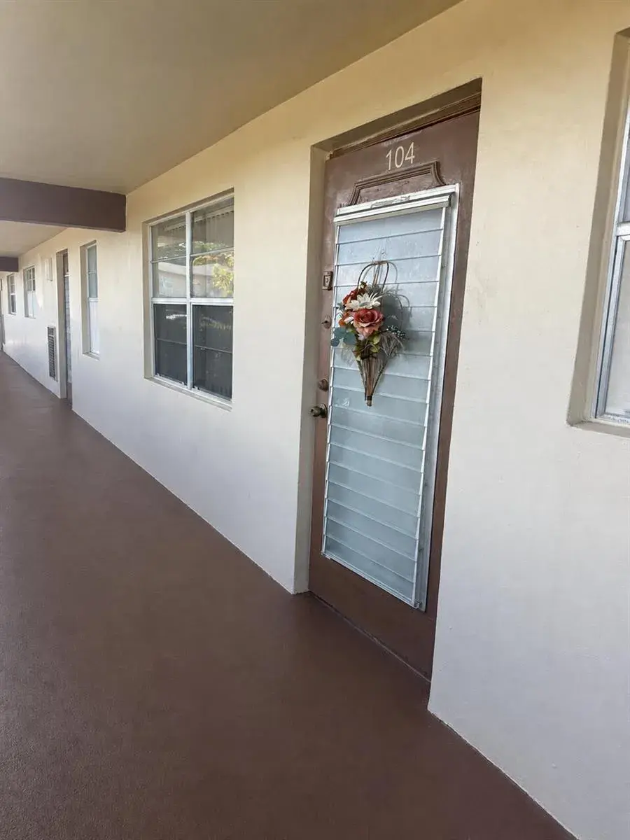 7500 NW 5TH Place # 104, Margate FL 33063