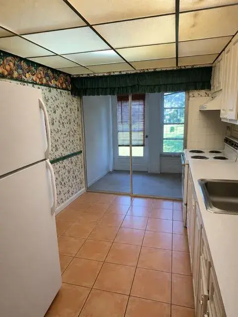 7500 NW 5TH Place # 104, Margate FL 33063