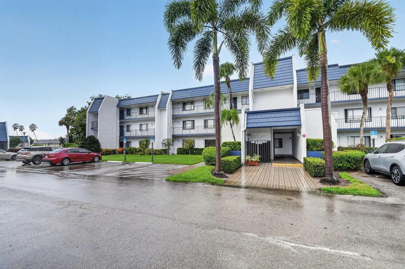 3 bedroom 2 bath Residential for sale at 4483 LUXEMBURG Court # 103, Lake Worth FL 33467
