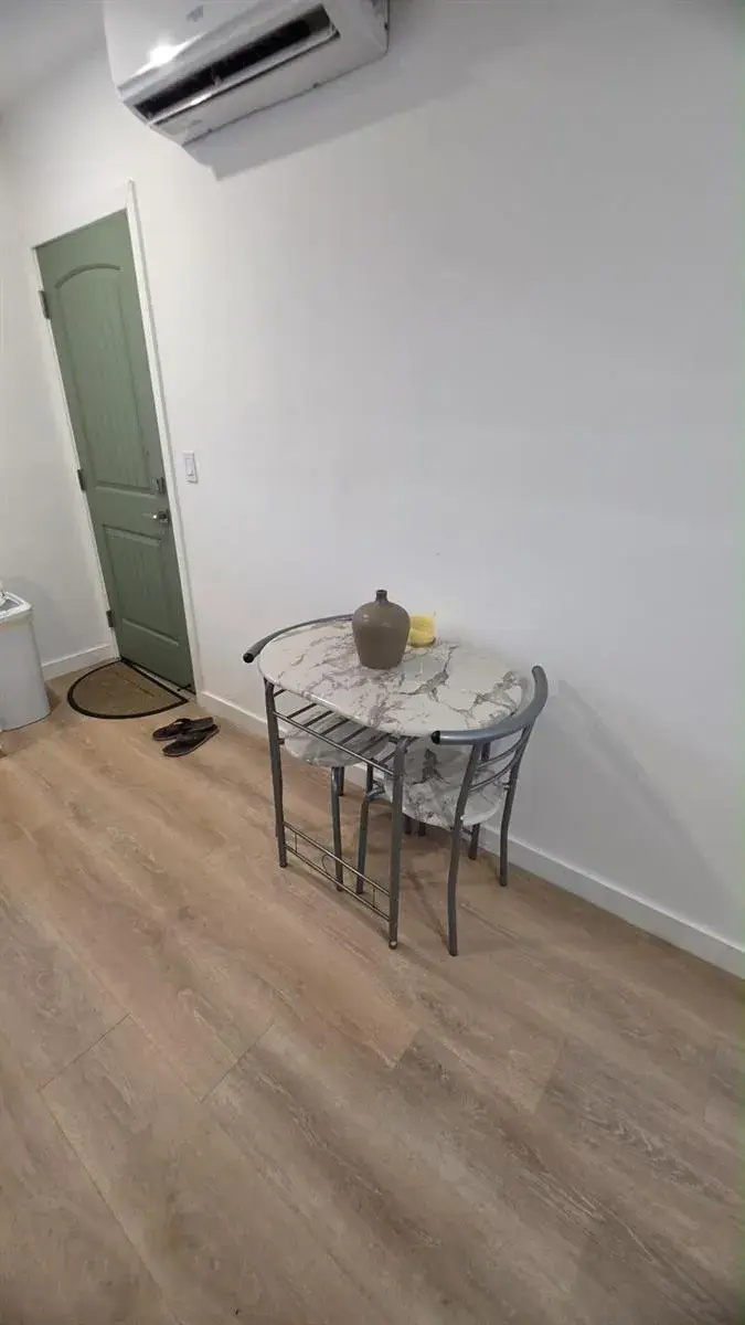1 bedroom 1 bath Residential Lease for rent at 817 TYLER Street # 11, Hollywood FL 33019