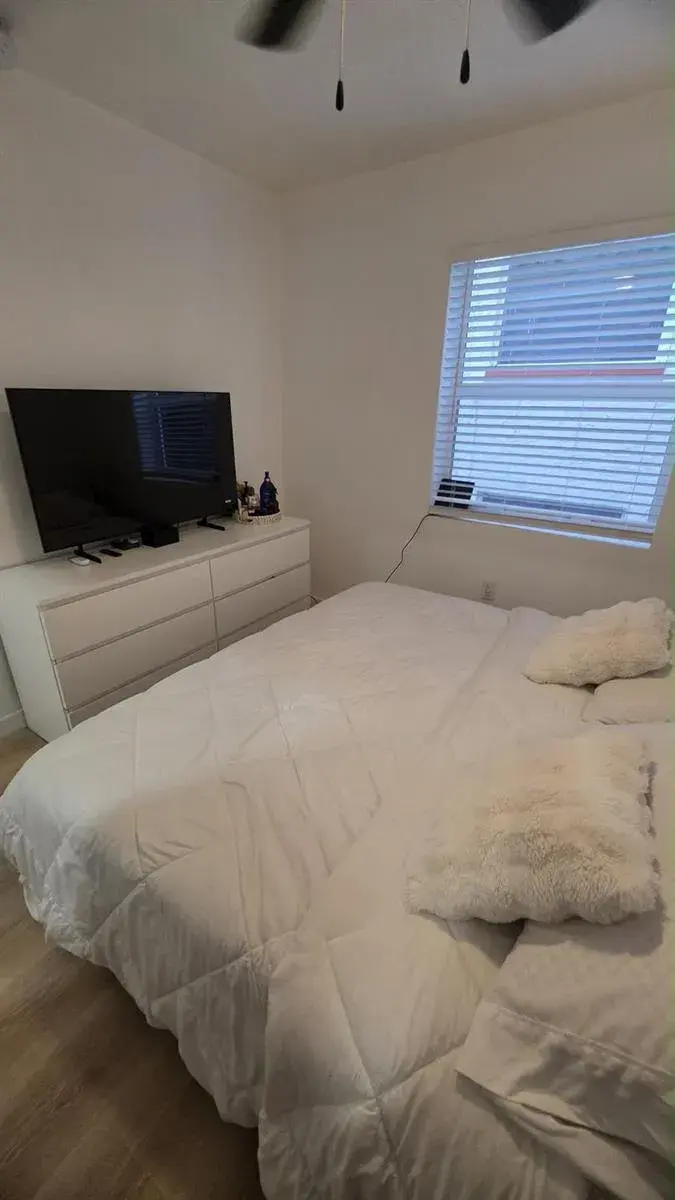 817 TYLER Street # 11, Hollywood FL 33019