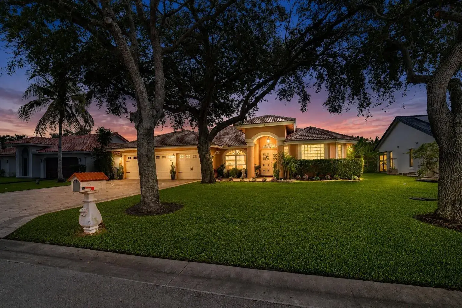 4 bedroom 2 bath Residential for sale at 4477 NW 89th Way, Coral Springs FL 33065