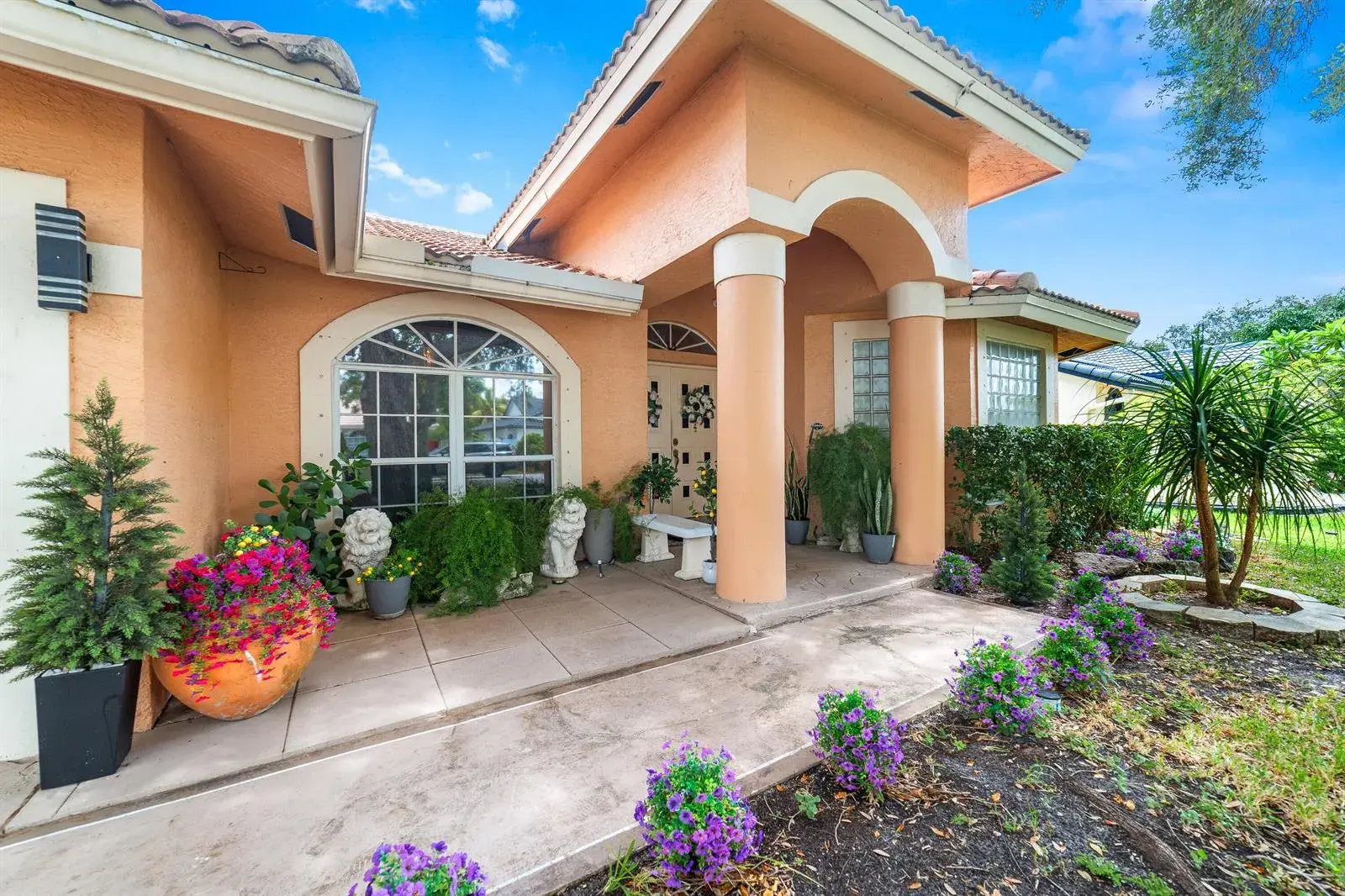 4477 NW 89th Way, Coral Springs FL 33065