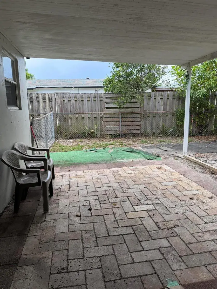 1501 N 70TH Way, Hollywood FL 33024