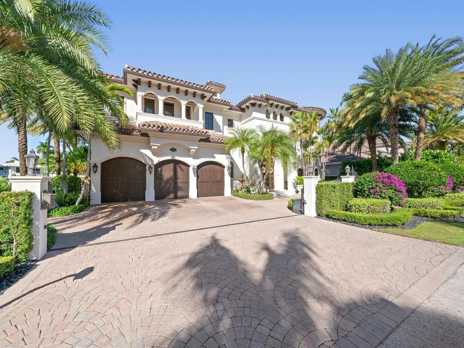2319 NE 28TH Street, Lighthouse Point FL 33064