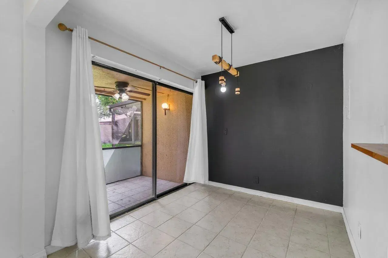 1149 NW 13th Street # 5, Boca Raton FL 33486