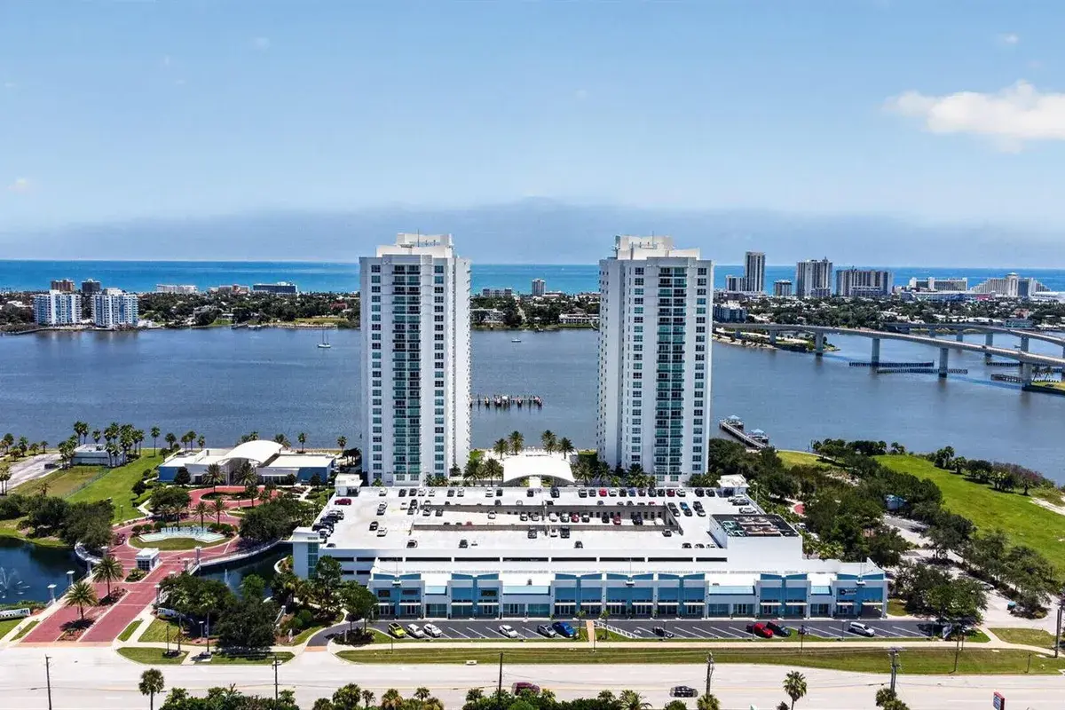 231 RIVERSIDE Drive # 1, FL 32117