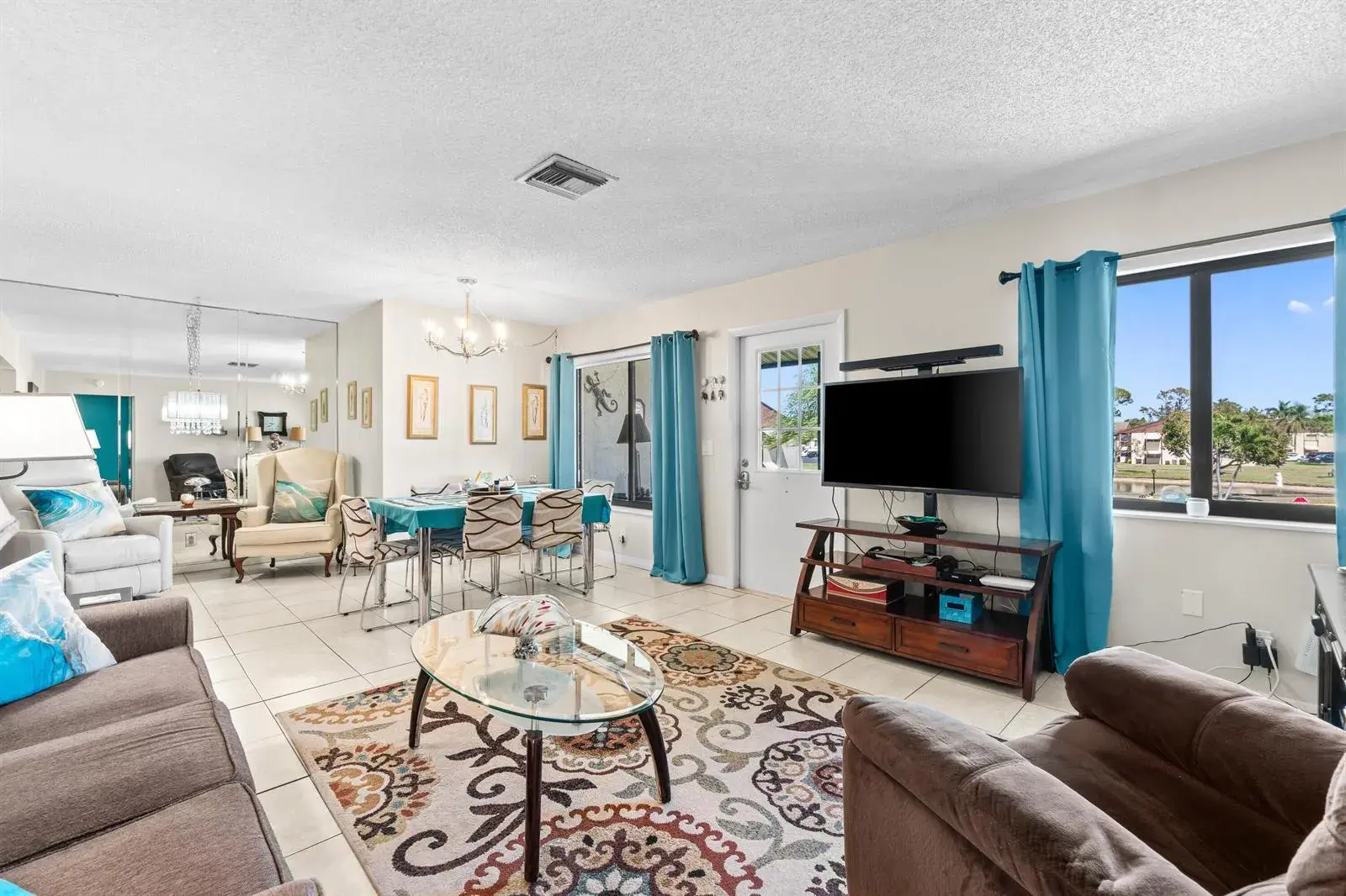 3589 La Aires Court # 2, FL 33463