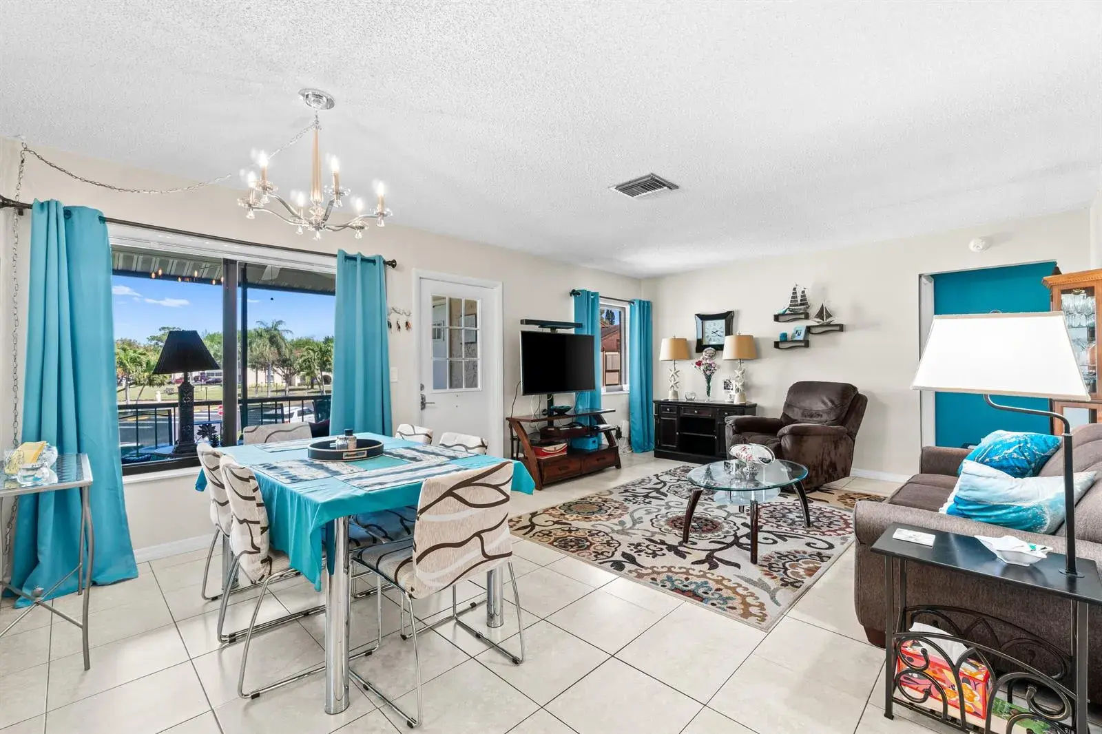 3589 La Aires Court # 2, FL 33463