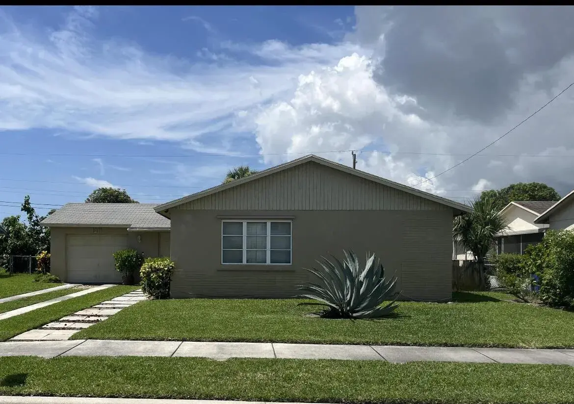 1211 W 27TH Street, Riviera Beach FL 33404