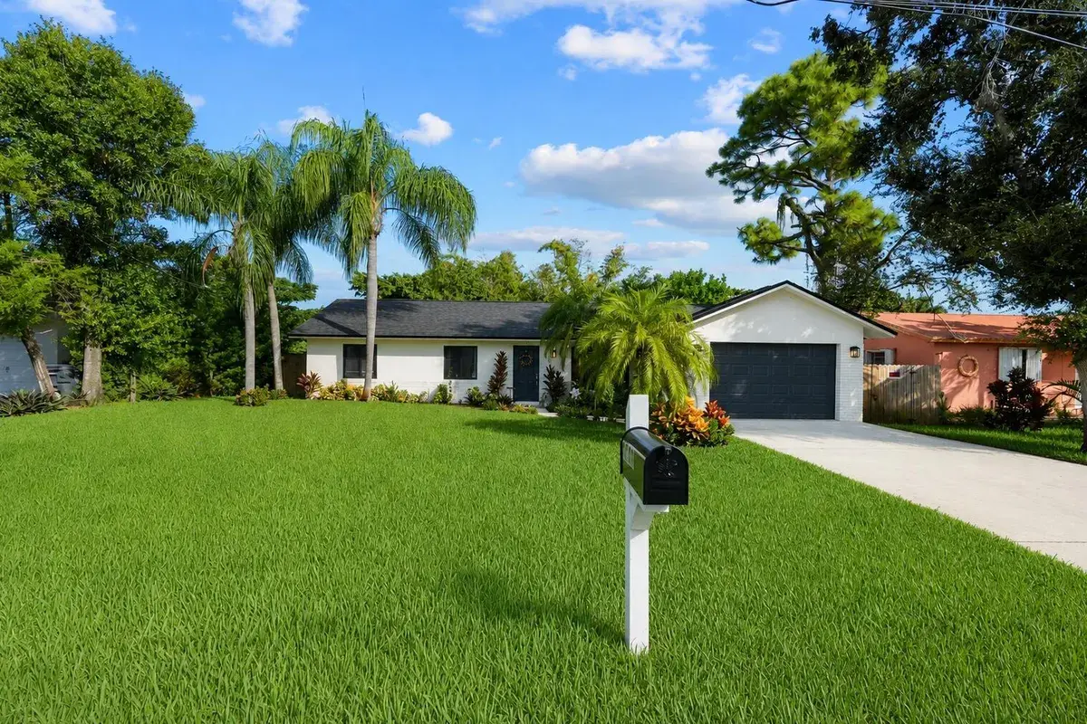 2749 Park Drive, Lake Worth FL 33462
