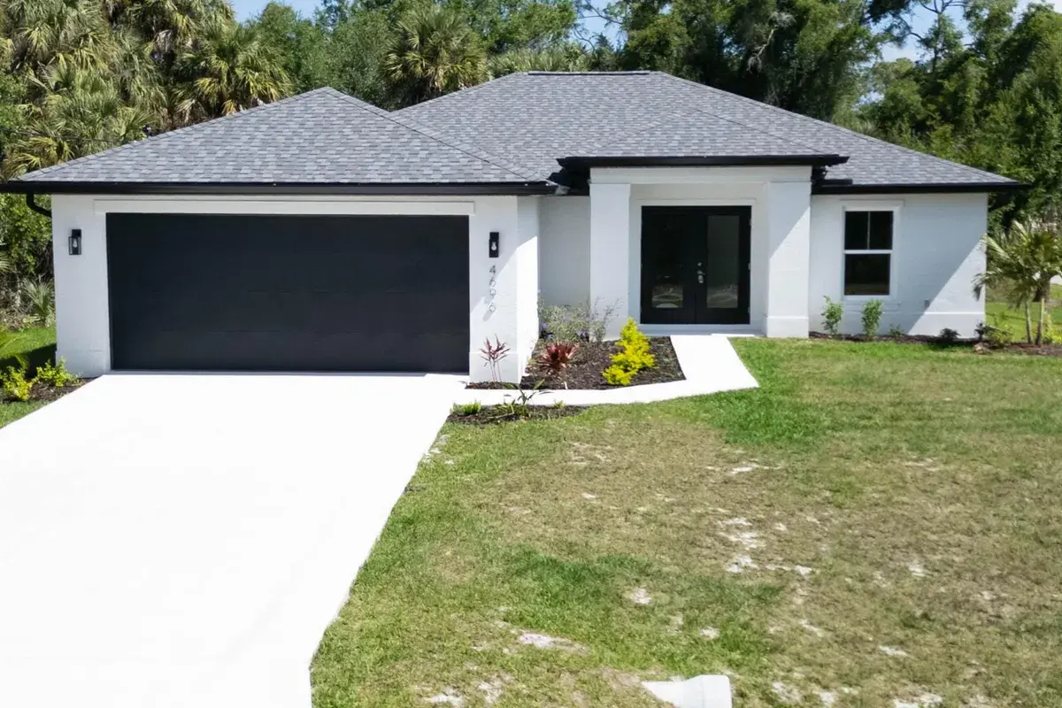 4696 APRIL Avenue, North Port FL 34288