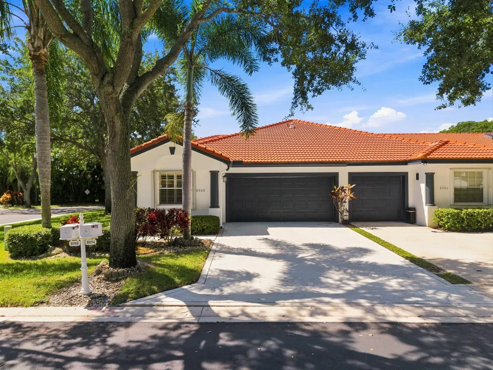 3 bedroom 2 bath Residential for sale at 8088 VIA DI VENETO, Boca Raton FL 33496