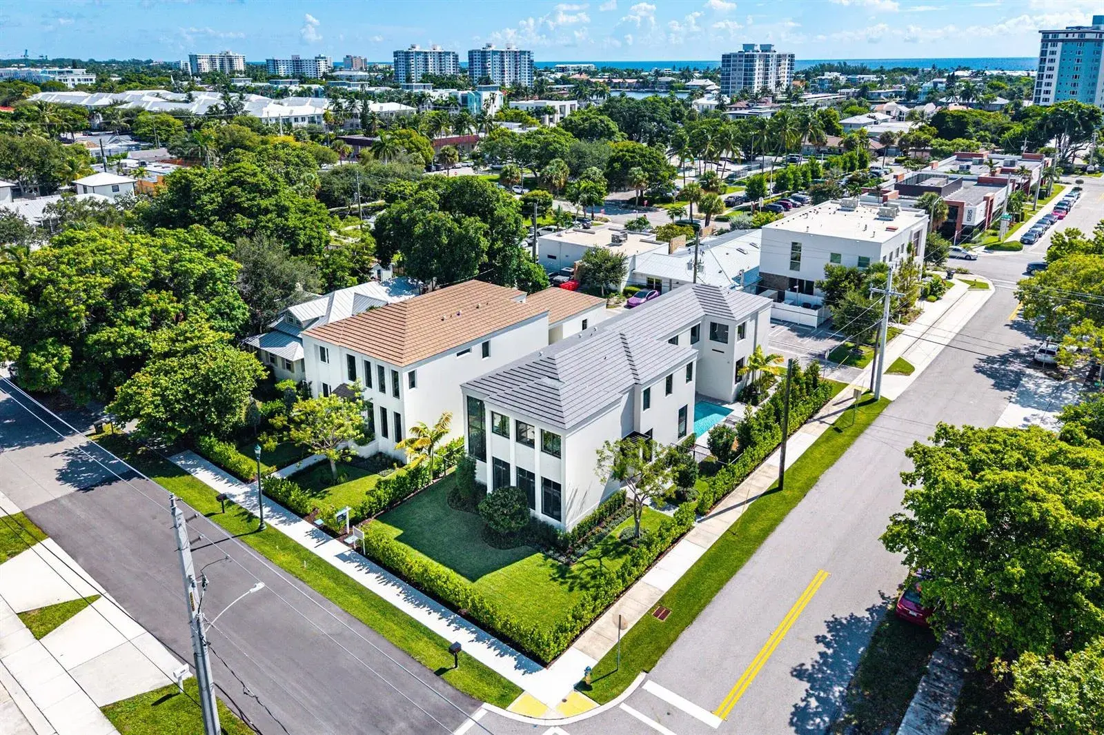 4 bedroom 4 bath Residential for sale at 521 SE 4TH Avenue, Delray Beach FL 33483