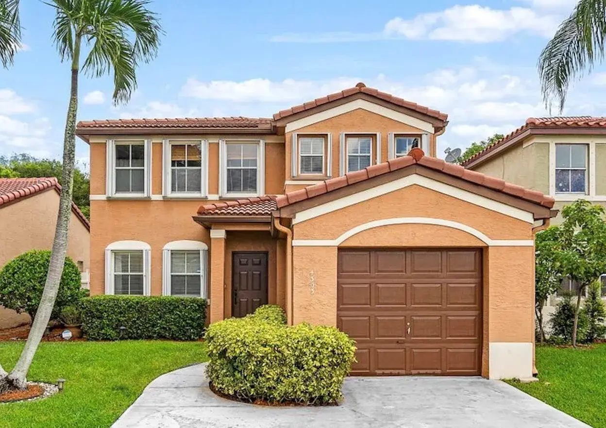 4303 NW 1ST Drive, Deerfield Beach FL 33442