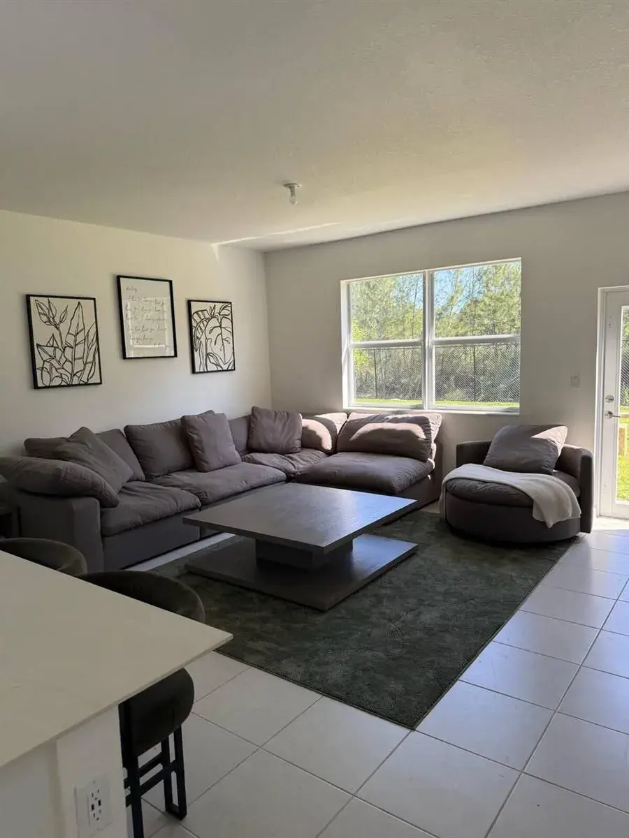 2402 SE 30th Street, Homestead FL 33033