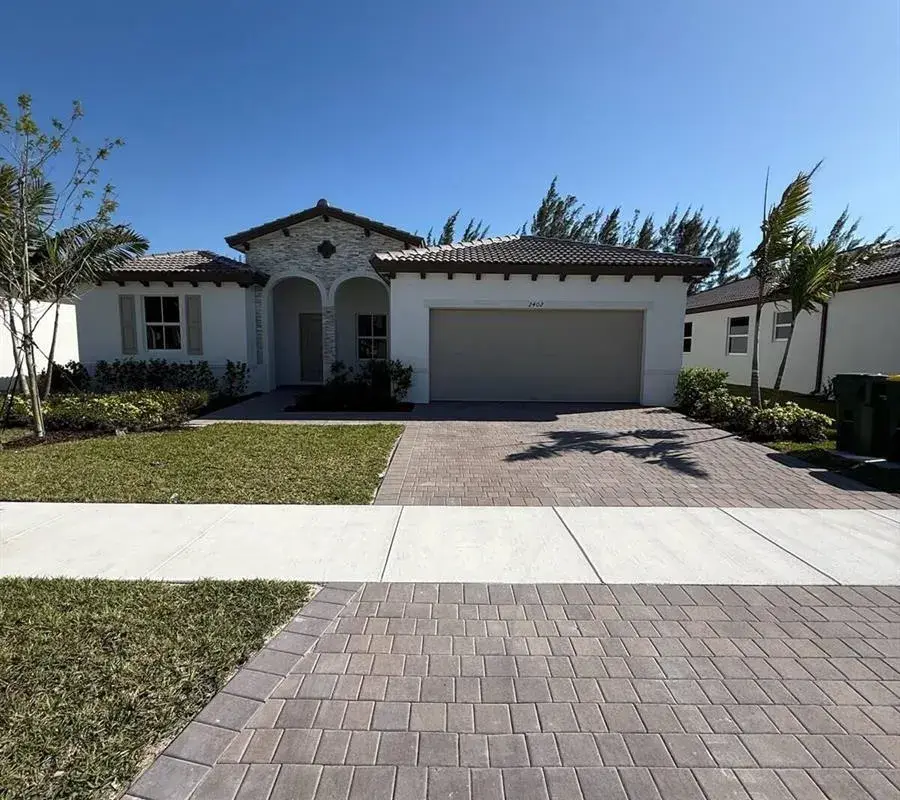 2402 SE 30th Street, Homestead FL 33033