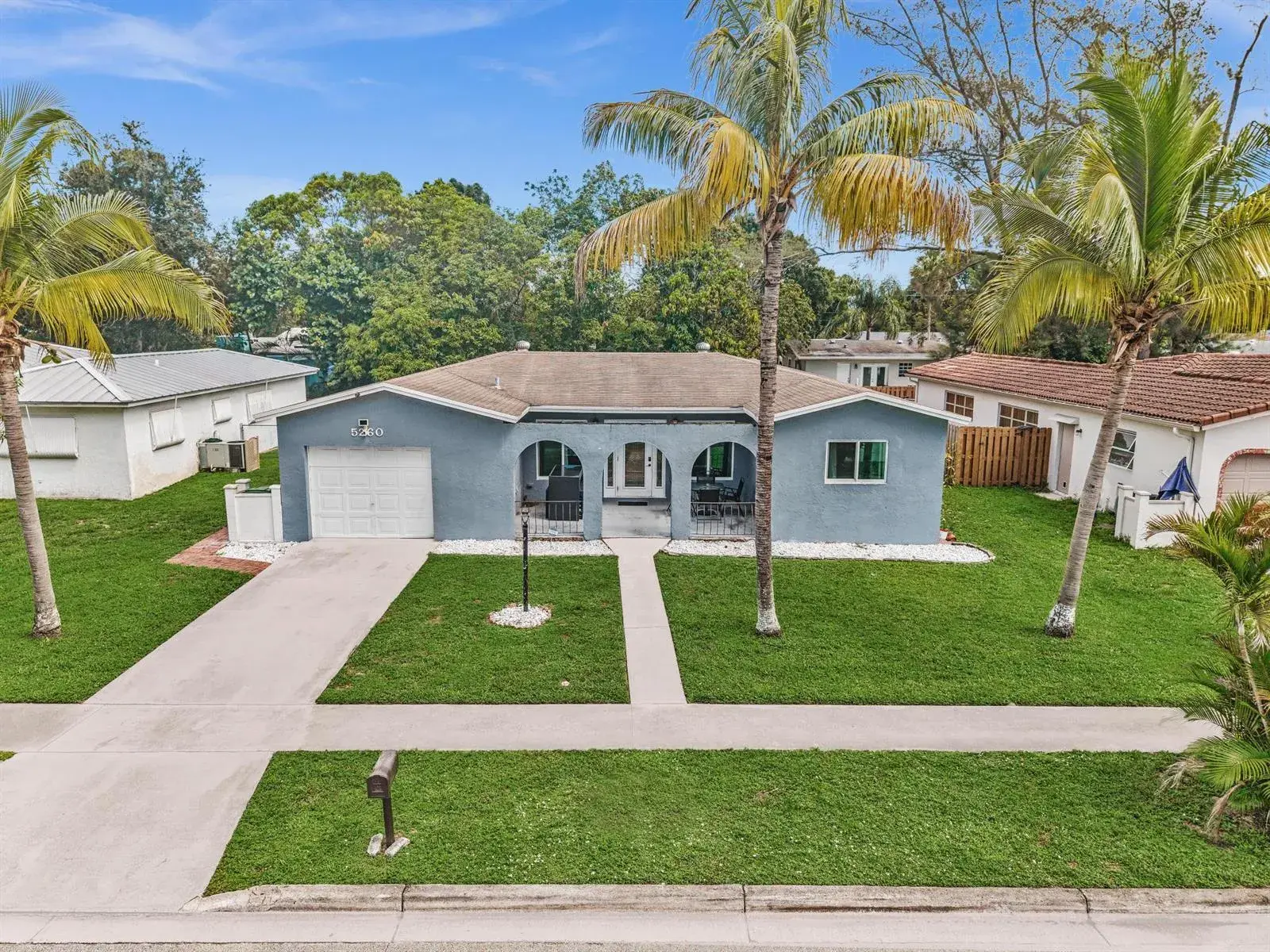3 bedroom 2 bath Residential for sale at 5260 SW 6TH Place, Margate FL 33068