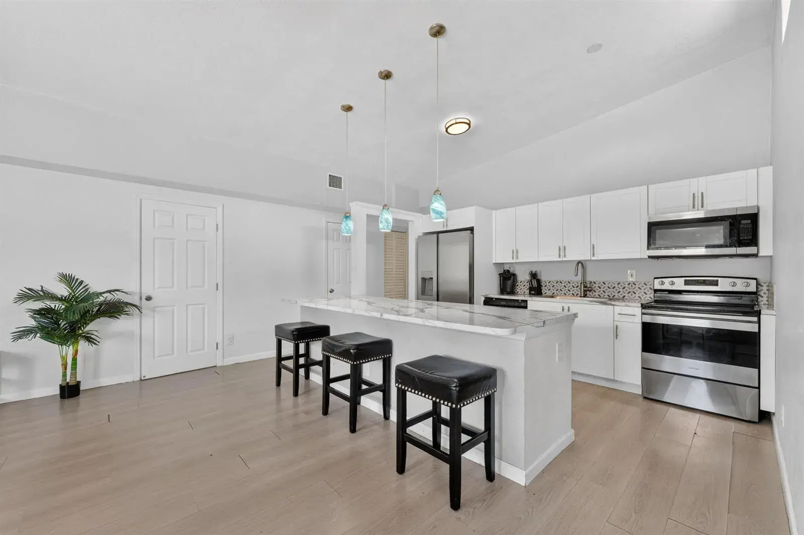 4 bedroom 2 bath Residential for sale at 910 NW 17TH Avenue, Fort Lauderdale FL 33311