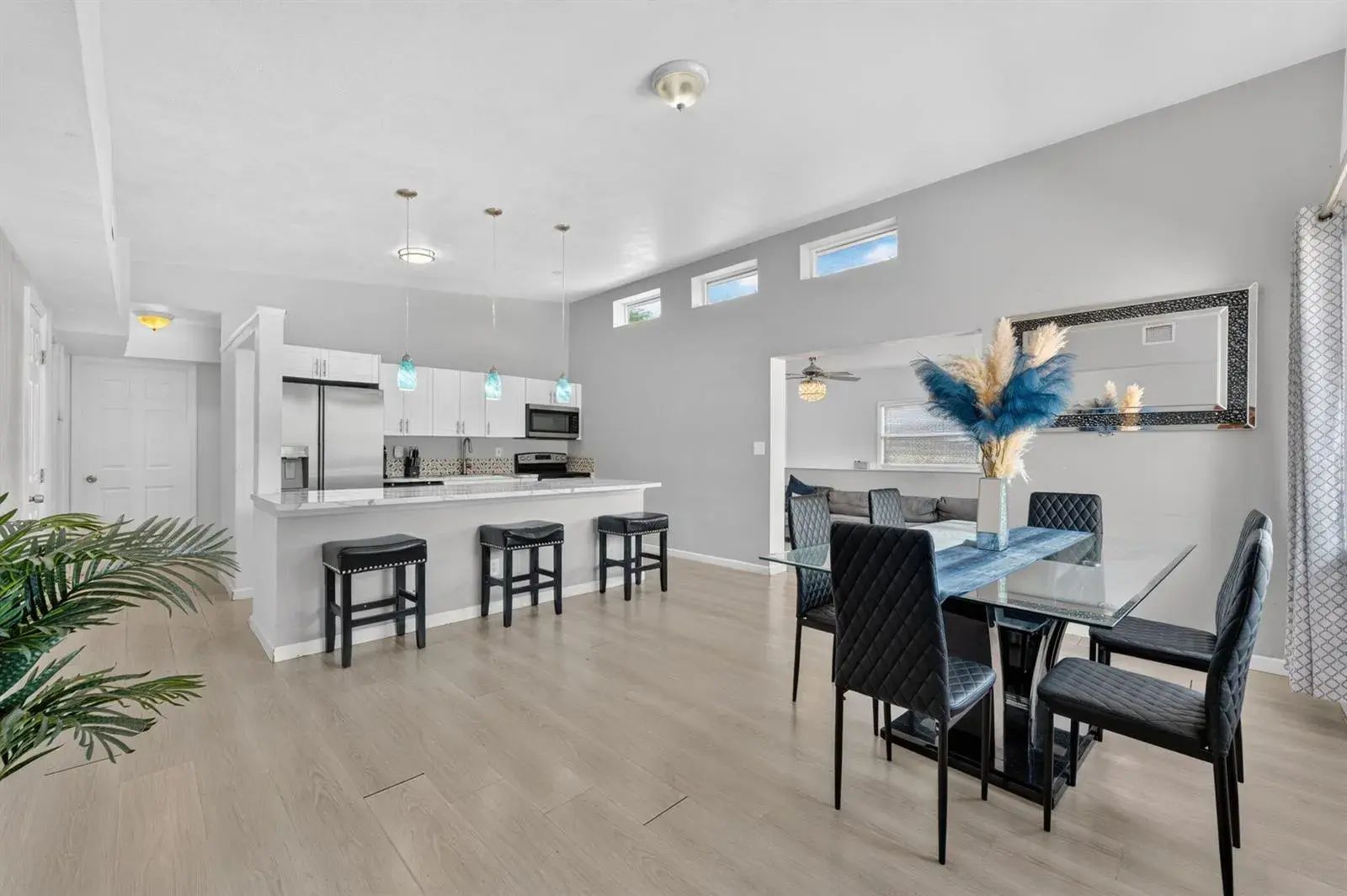 910 NW 17TH Avenue, Fort Lauderdale FL 33311