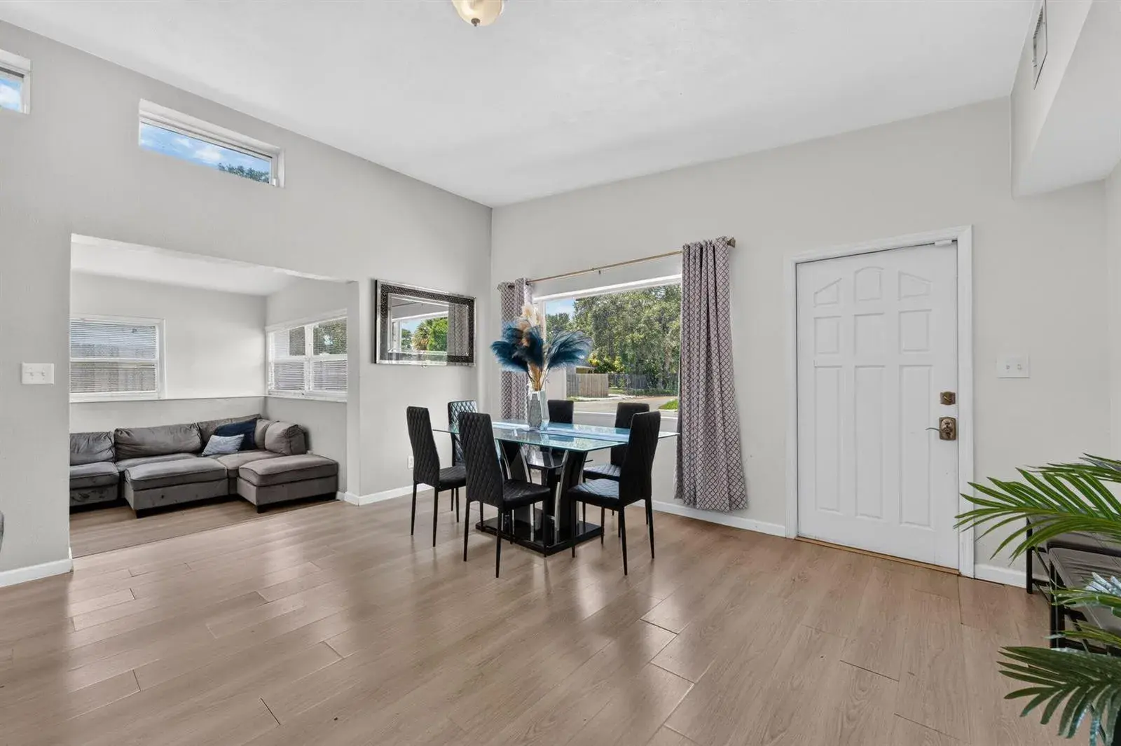 910 NW 17TH Avenue, Fort Lauderdale FL 33311