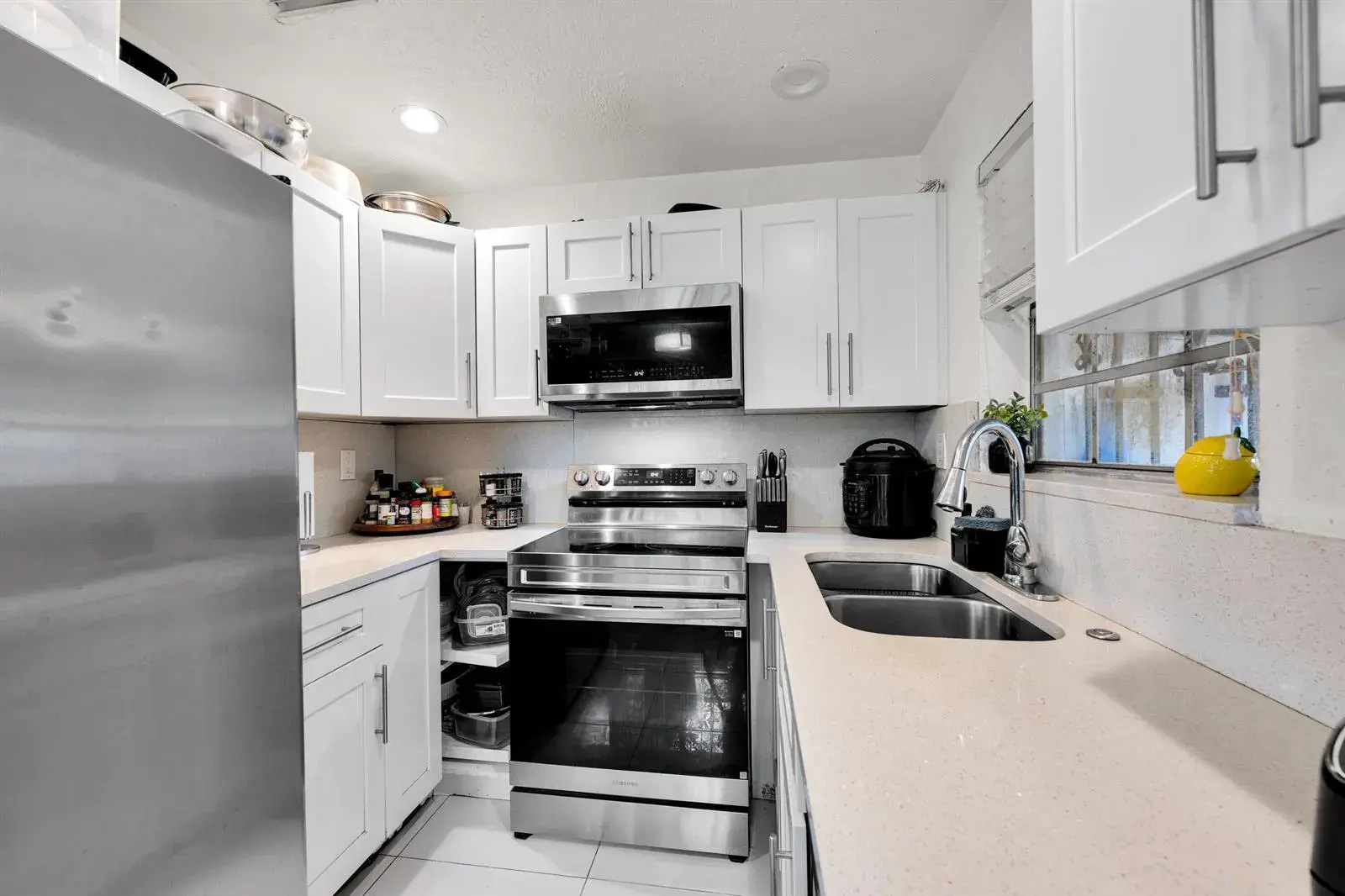406 SW 15TH Terrace, Delray Beach FL 33444