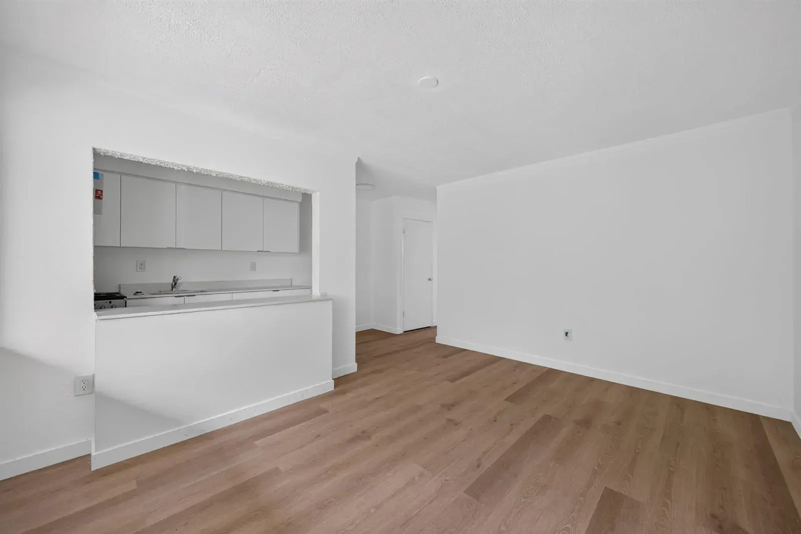 60 NW 79TH Street # 32, Miami FL 33150