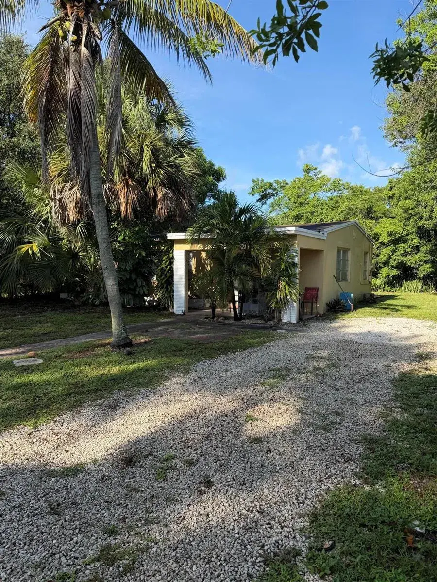 3 bedroom 1 bath Residential for sale at 429 SW 22ND Terrace, Fort Lauderdale FL 33312