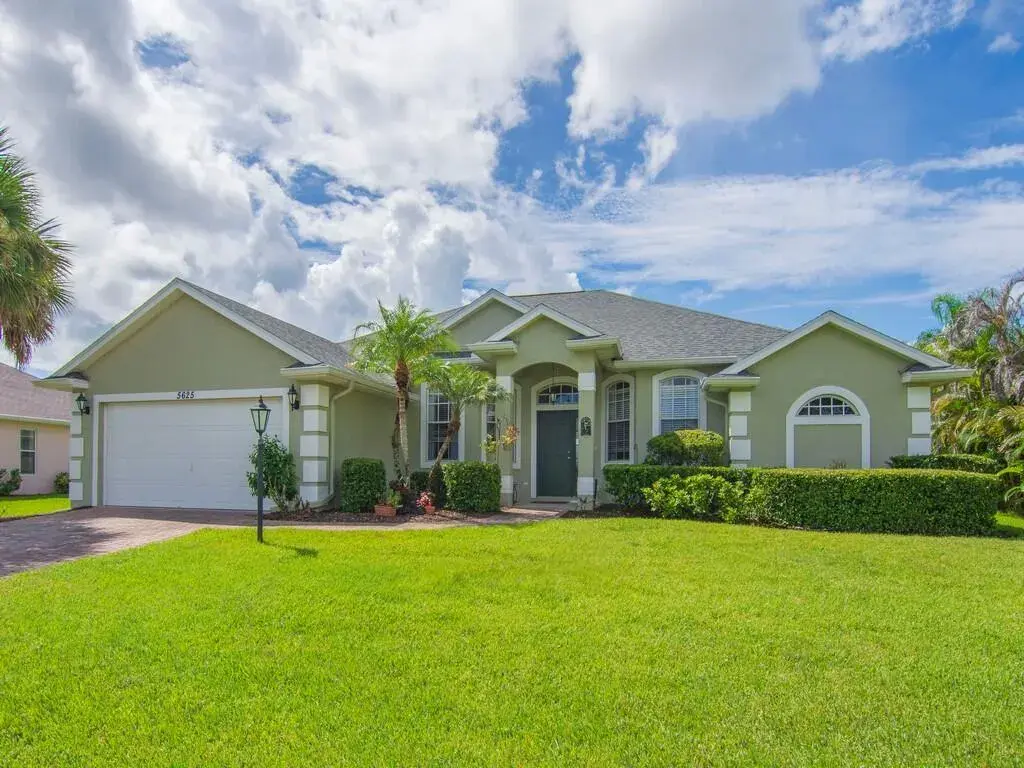 4 bedroom 3 bath Residential for sale at 5625 Riverboat Circle SW, Vero Beach FL 32968