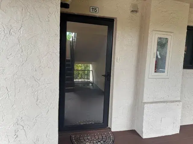 3154 Via Poinciana # 115, Lake Worth FL 33467