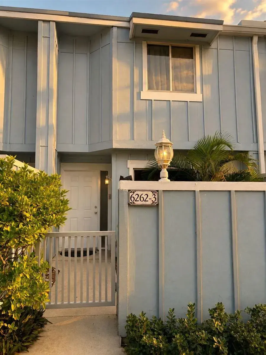 2 bedroom 2 bath Residential for sale at 6262 RIVERWALK Lane # 3, Jupiter FL 33458