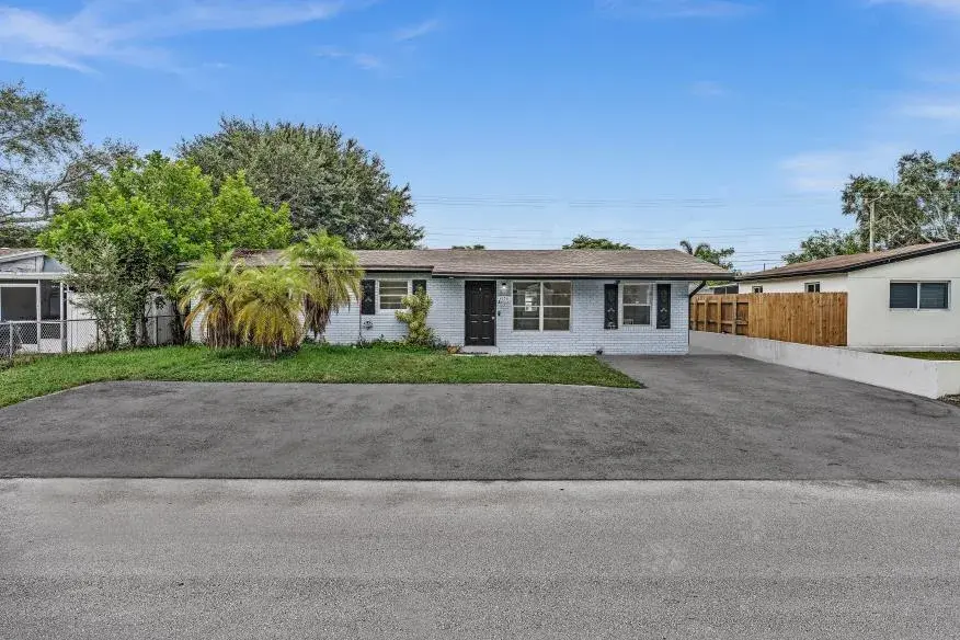 3 bedroom 2 bath Residential Lease for rent at 4156 SW 49th Court, Fort Lauderdale FL 33314