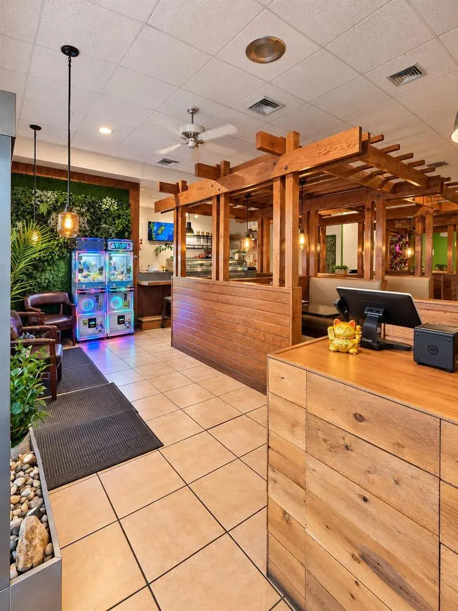 1860 N UNIVERSITY Drive, Plantation FL 33322