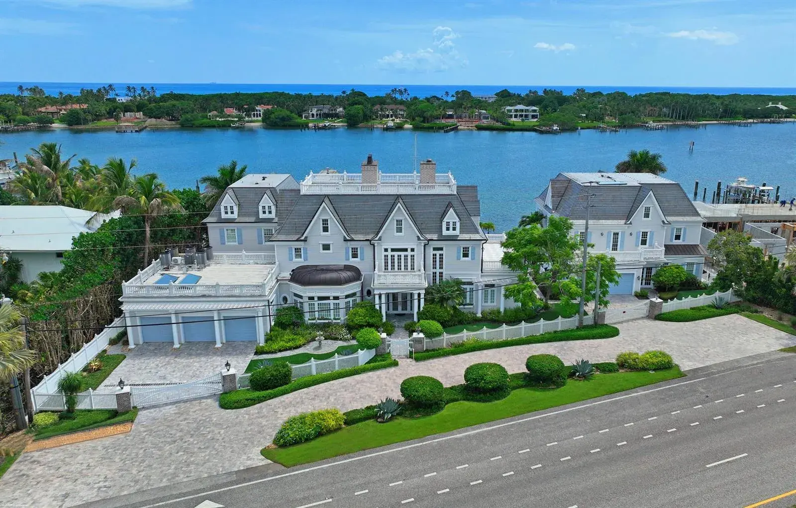 17667 SE Federal Highway, Tequesta FL 33469