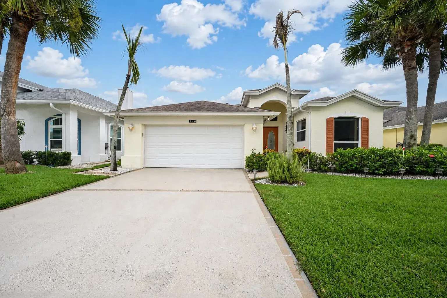 2 bedroom 2 bath Residential for sale at 540 NW Lambrusco Drive, Port St. Lucie FL 34986