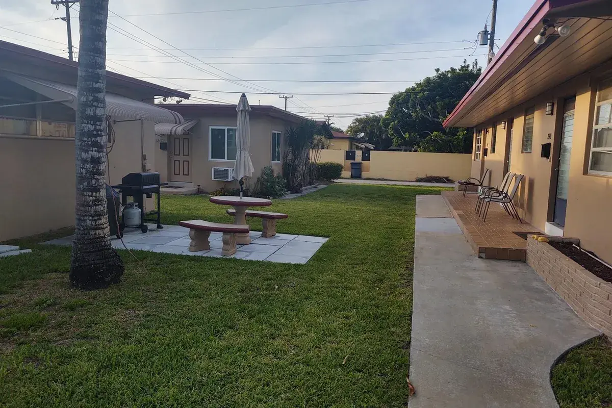 2347 Harding Street, Hollywood FL 33020