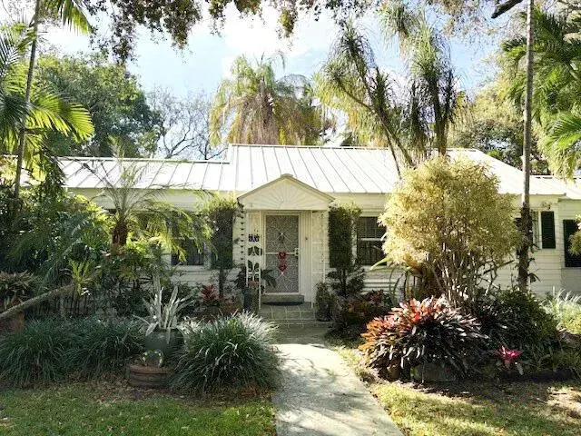 41 SW 5TH Street, Dania Beach FL 33004