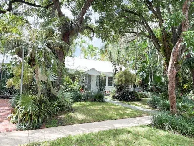 41 SW 5TH Street, Dania Beach FL 33004