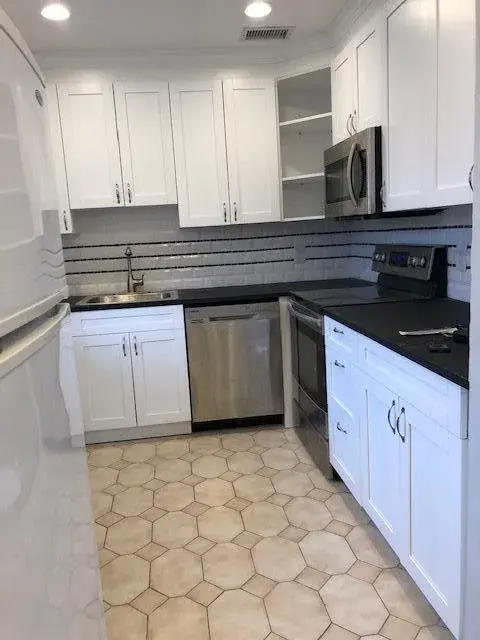 2 bedroom 2 bath for sale at 368 Brittany Avenue, Delray Beach FL 33446