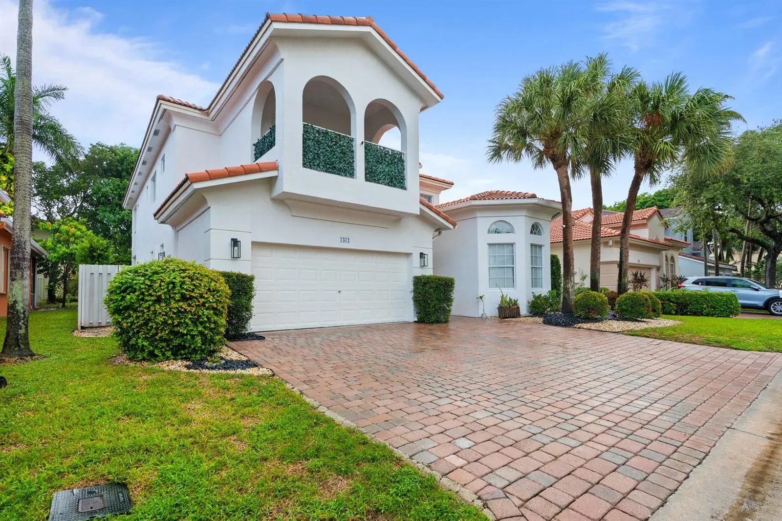5 bedroom 3 bath Residential for sale at 7372 NW 18TH Court, Pembroke Pines FL 33024