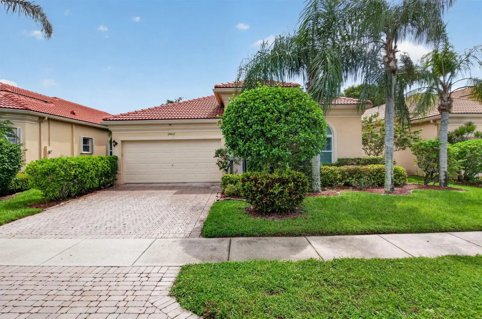 2 bedroom 2 bath Residential for sale at 15832 Vivanco Street, Delray Beach FL 33446