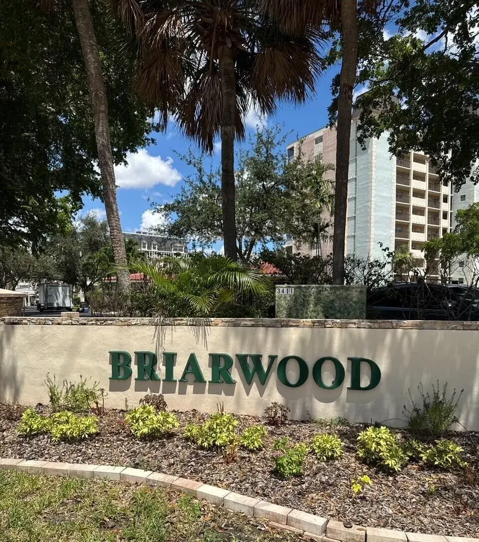 9101 W SAMPLE Road # 601, Coral Springs FL 33065